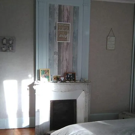 לינה וארוחת בוקר La Tourelle En Normandie