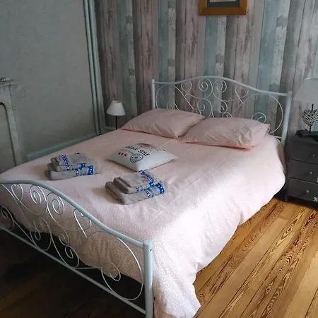 La Tourelle En Normandie לינה וארוחת בוקר