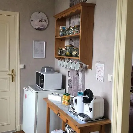 לינה וארוחת בוקר La Tourelle En Normandie