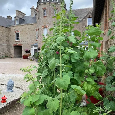 La Tourelle En Normandie לינה וארוחת בוקר 3*