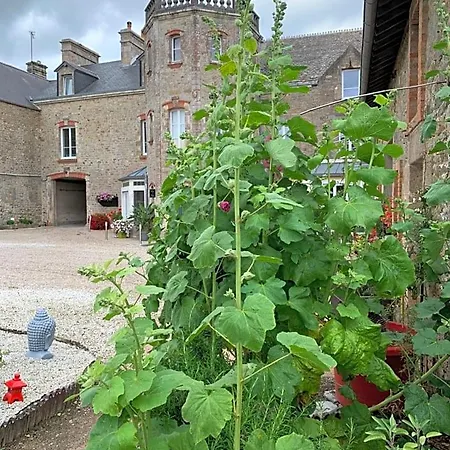 Bed & Breakfast La Tourelle En Normandie 3*